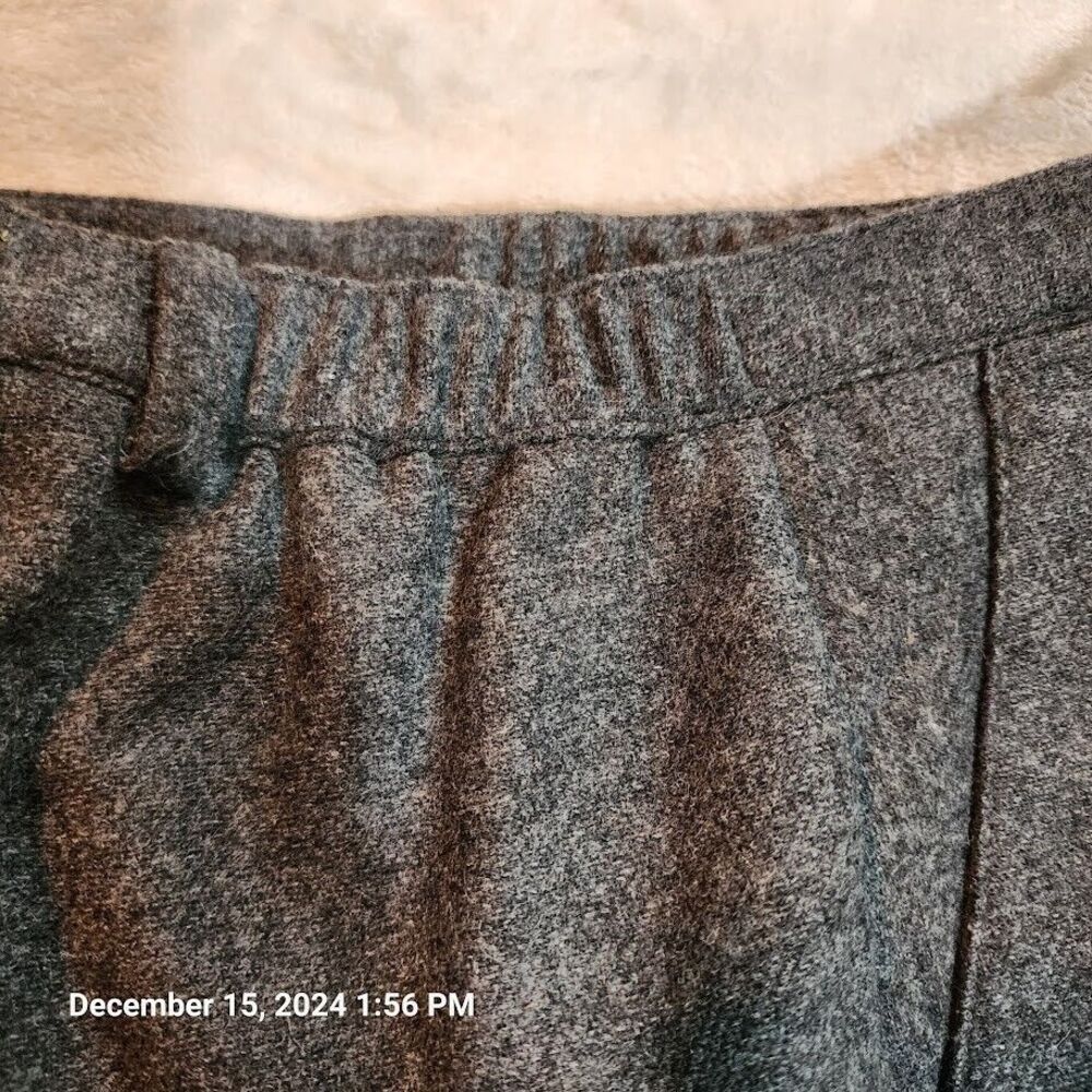 Sag Harbor Women Size 12 Grey Wool Blend Trousers Pants with Elastic Waist Sides - Picture 2 of 10